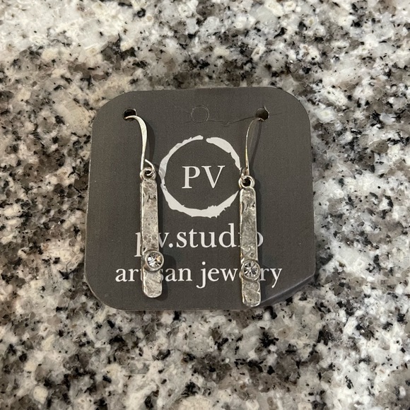 Artisan Crystal Earrings. 3/$7 items 1 free. Offer $14 - Picture 2 of 3